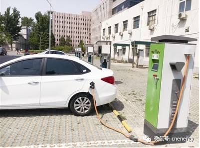 象牙塔內，電動車的現實依舊“骨感”.jpg